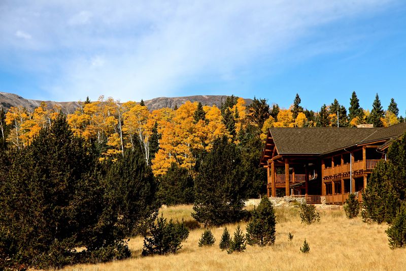 Explore high country color routes