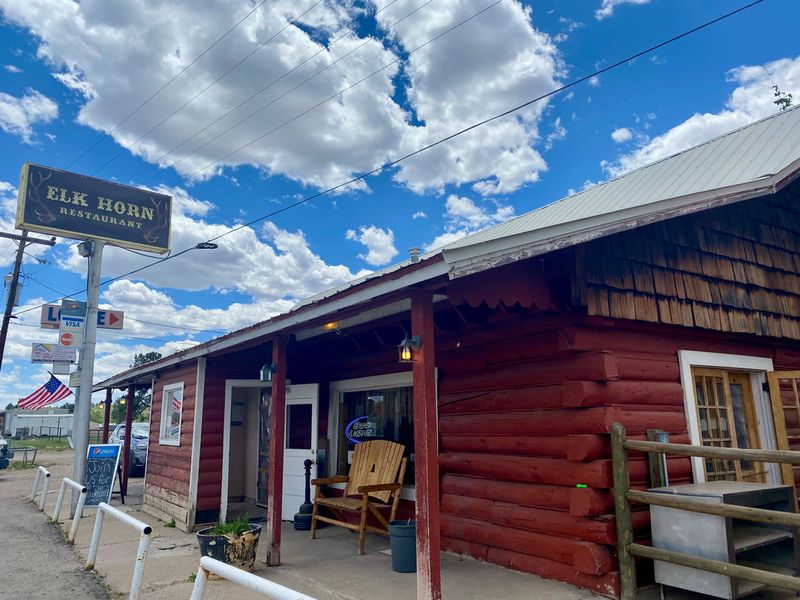 Elk Horn Café