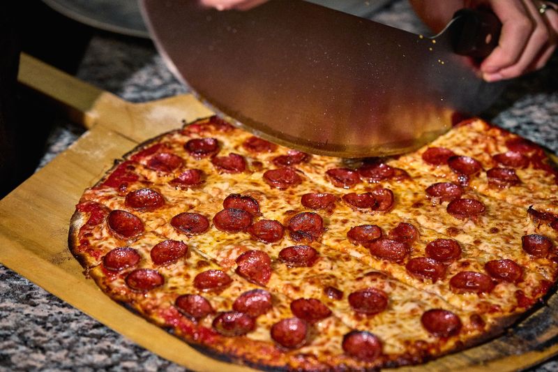 Zarella Pizzeria & Taverna (River North) – new-school tavern style