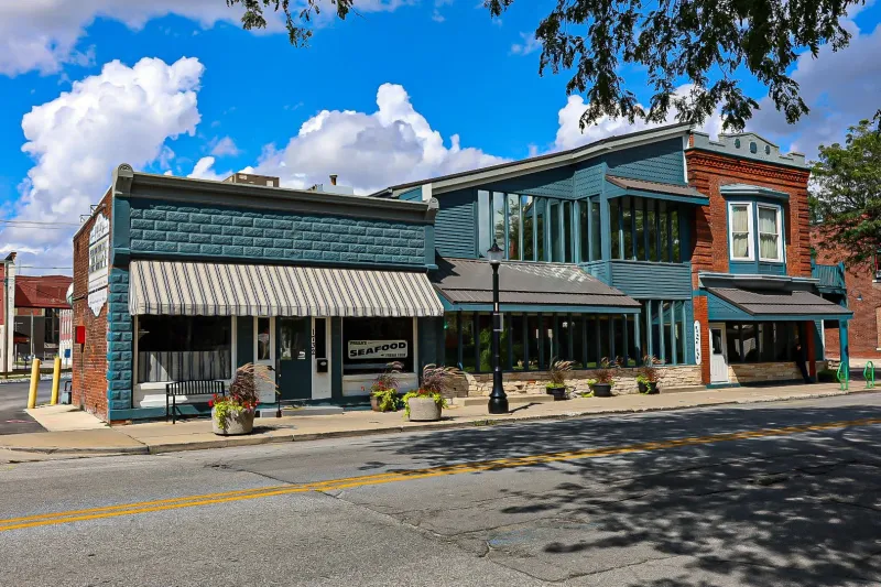 Paula's on Main (Fort Wayne)