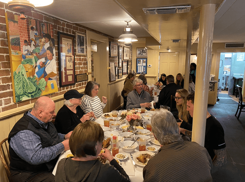 Mrs. Wilkes Dining Room (Savannah)