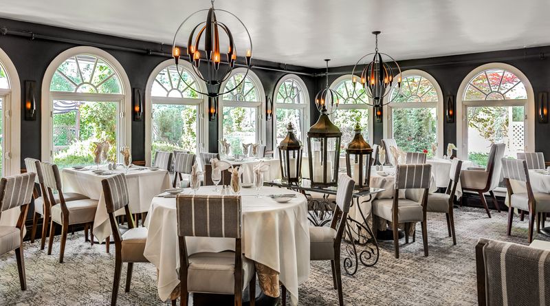 Bedford Village Inn (The Dining Room & Tavern), Bedford