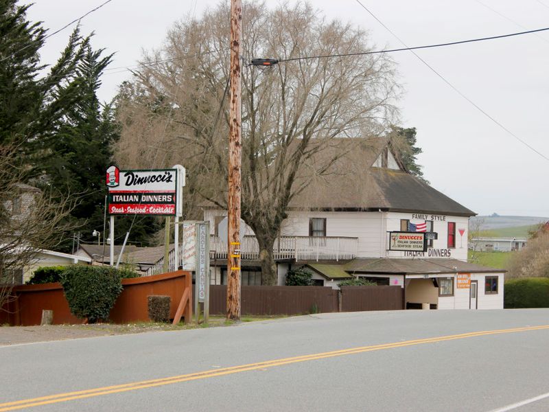Dinucci's Restaurant & Bar, Valley Ford