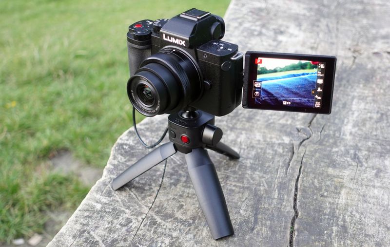 Panasonic Lumix G100D