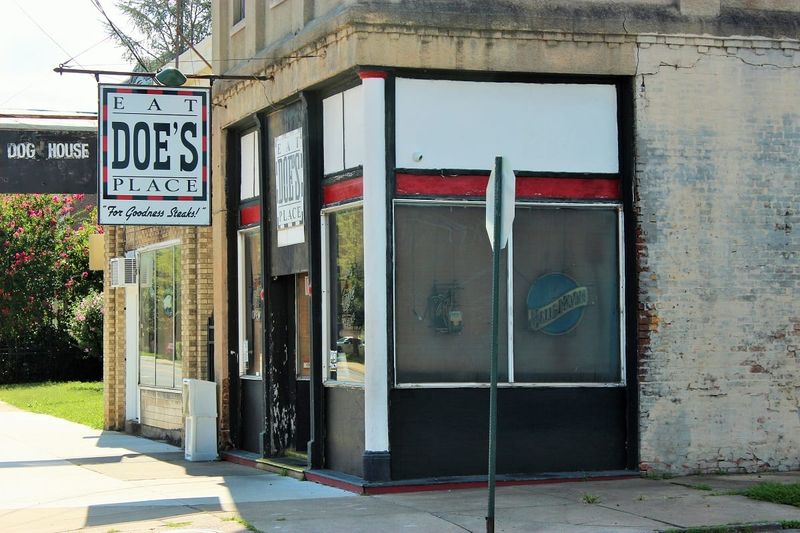 Doe's Eat Place in Little Rock