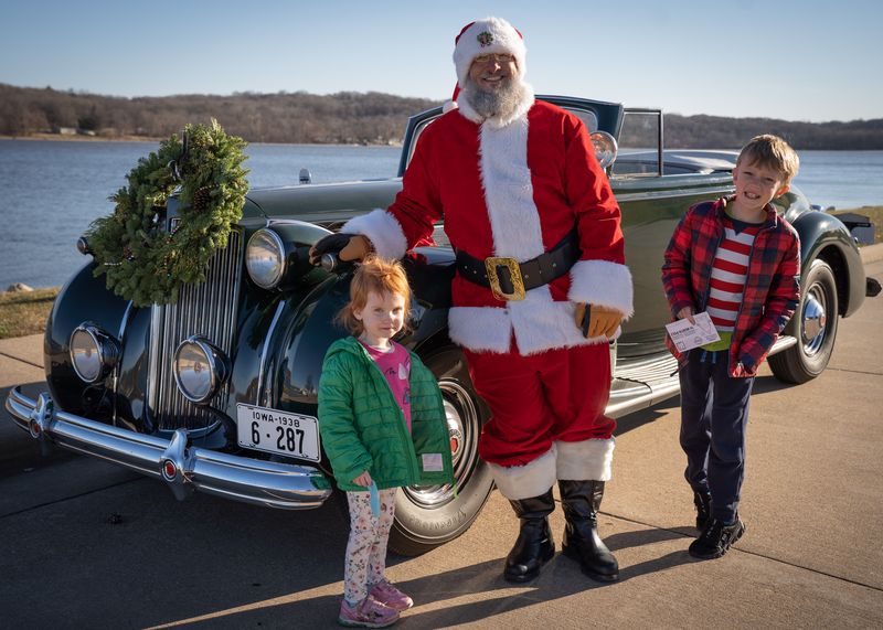 Riverfront Tree Lighting