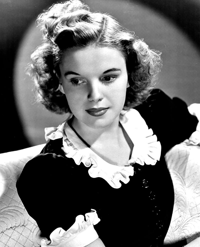 Judy Garland – The Voice That Broke Hearts