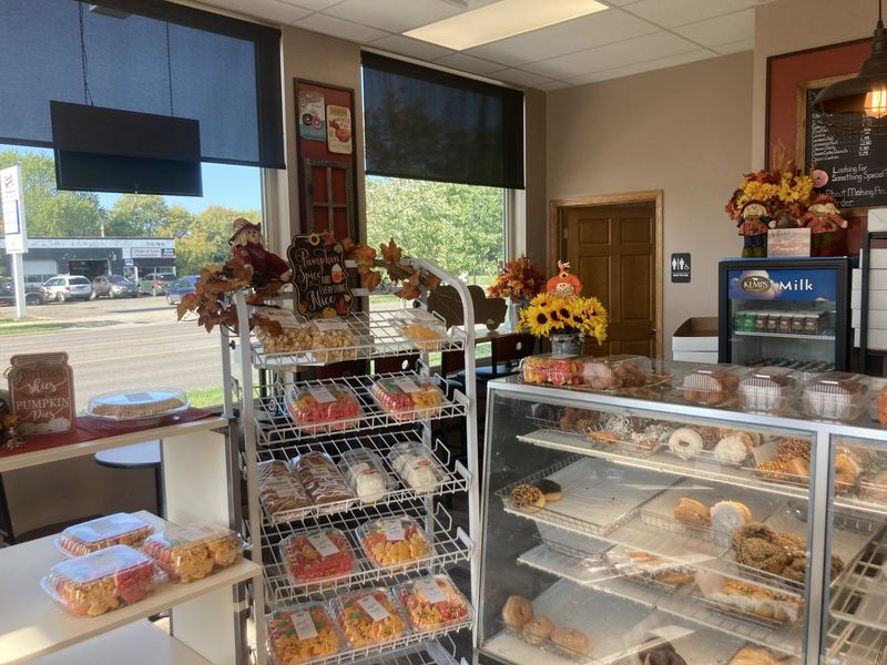 Dutch Maid Bakery (Sauk Rapids)