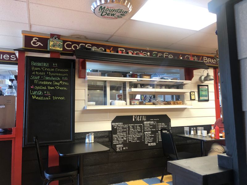 Ron’s Café