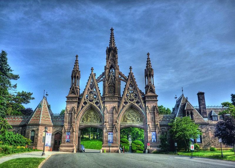 Green-Wood Cemetery (Brooklyn) - A Quiet, Grand Secret