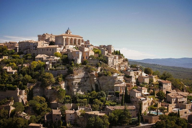 Gordes, France (Luberon) — honey-stone acropolis village
