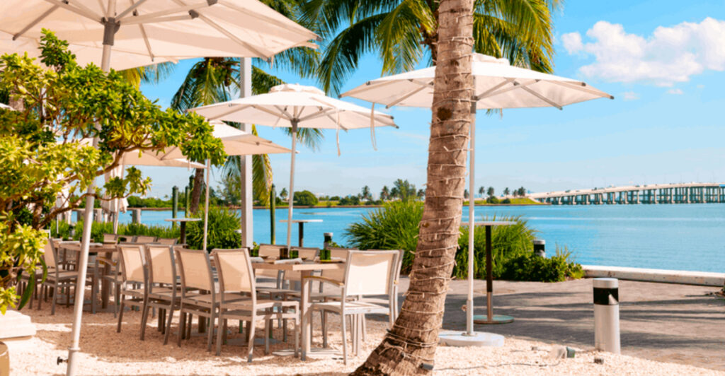 Savor the Sunshine: 15 Outdoor Restaurants You Can’t Miss in Miami