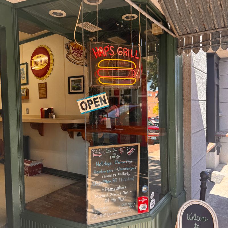 Hap’s Grill - Salisbury