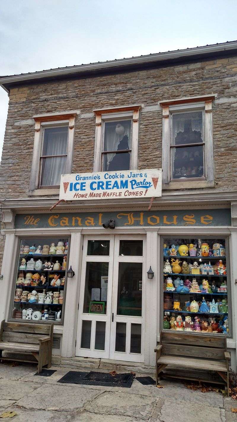 Friendly Faces and Small Town Warmth