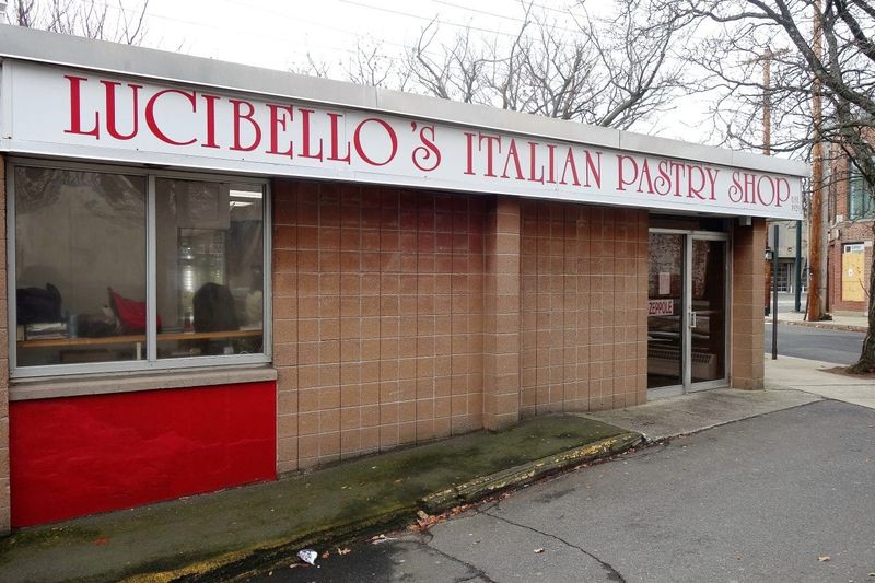 Lucibello’s Italian Pastry Shop – New Haven