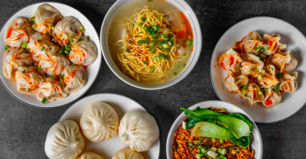 Seattle’s Top 14 Late-Night Eats to Satisfy Any Craving