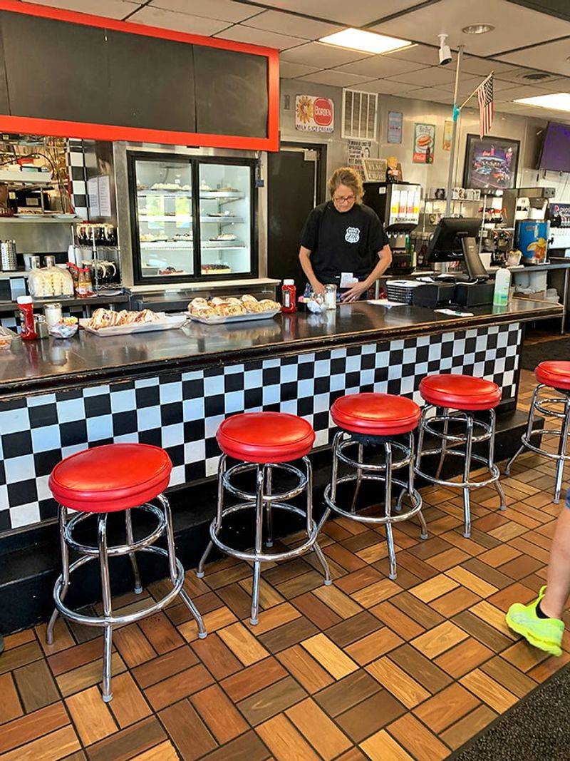 Atmosphere: Classic Diner Comfort