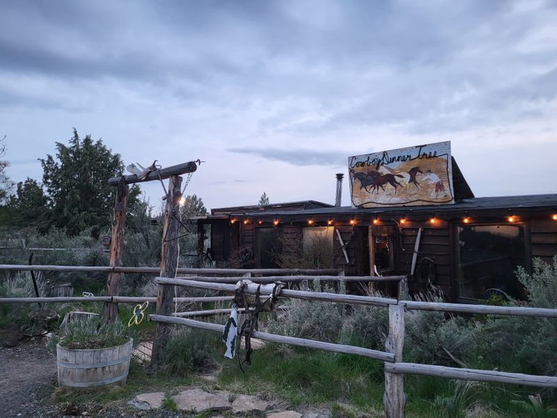 Gift Shop Finds and House Goods