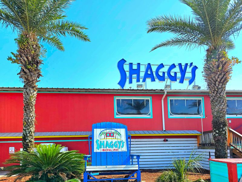 Shaggy's Biloxi Beach – Biloxi