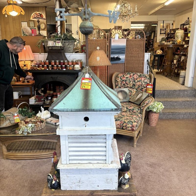 Antique And Vintage Treasure Hunt