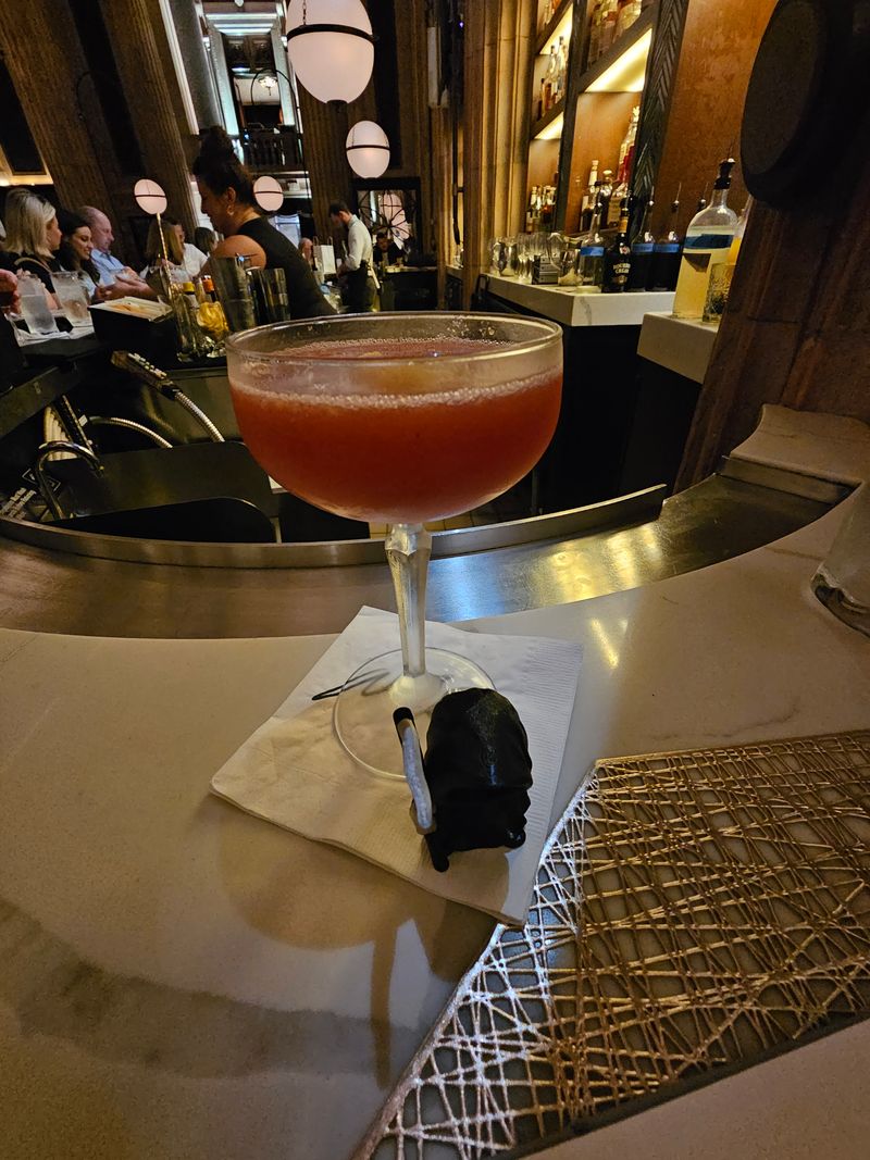 Cocktails and Wine: The Evening’s Opening Act