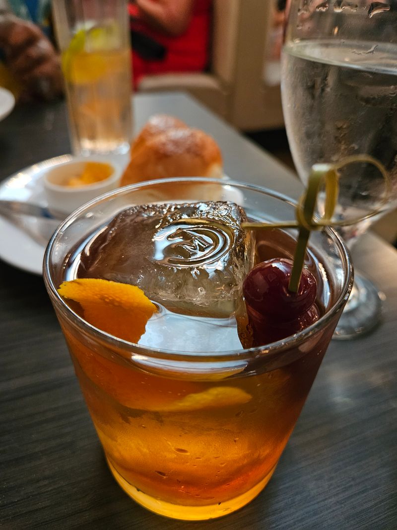 Cocktails, The Drawing Room, and a Sophisticated Pour