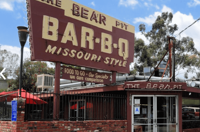 The Bear Pit Bar‑B‑Q – Los Angeles (Mission Hills)