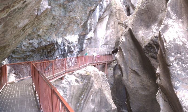 Walk into a thundering canyon at Box Canyon Falls Park