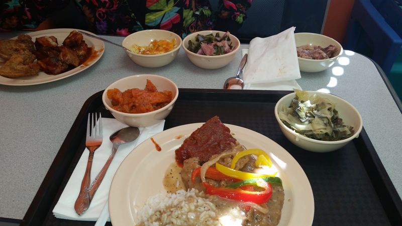 Mom’s Soul Food Kitchen (St. Louis)