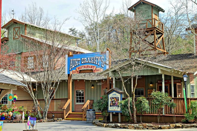 Aunt Granny’s Restaurant (Dollywood, Pigeon Forge)