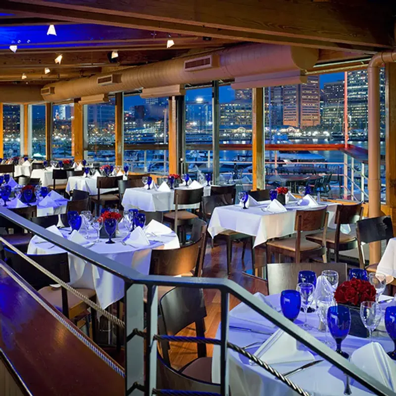 Rusty Scupper (Inner Harbor) – Classic Seafood With Harbor Views