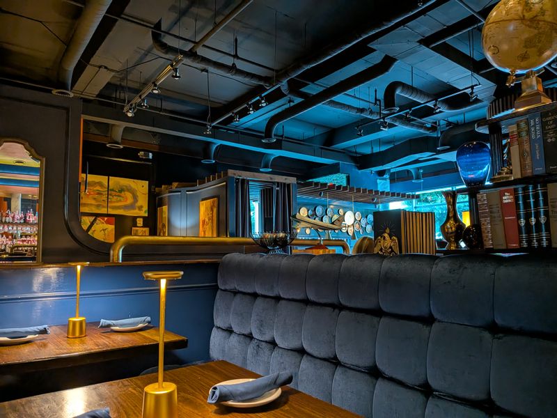 Rotating Global Menu