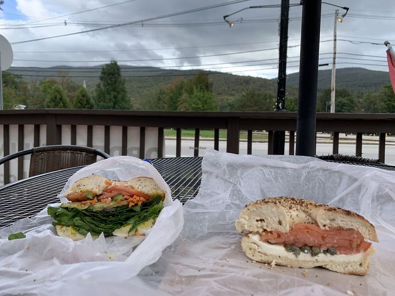 White Mountain Bagel Company – Lincoln