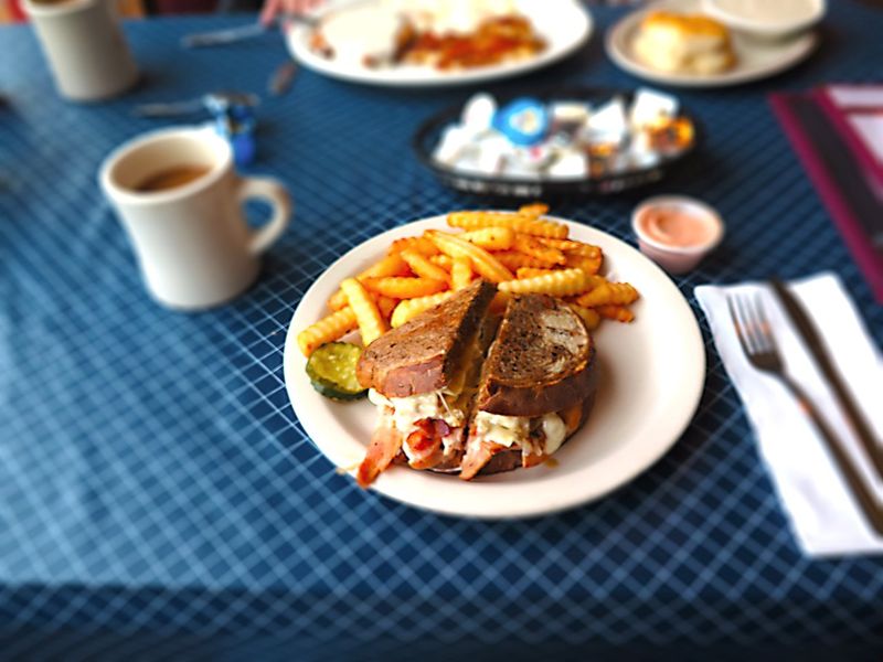 Pete's Restaurant & Coffee Shop — Knoxville (Downtown)