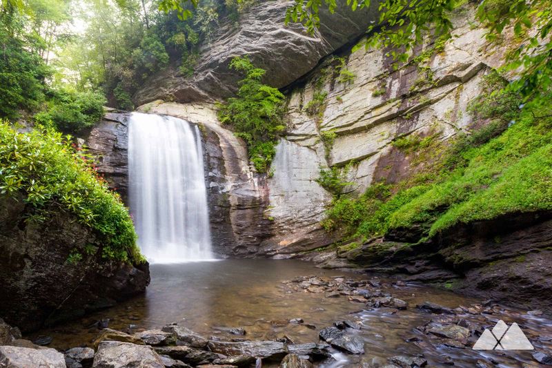 Chase Waterfalls in Pisgah National Forest (Looking Glass Falls)