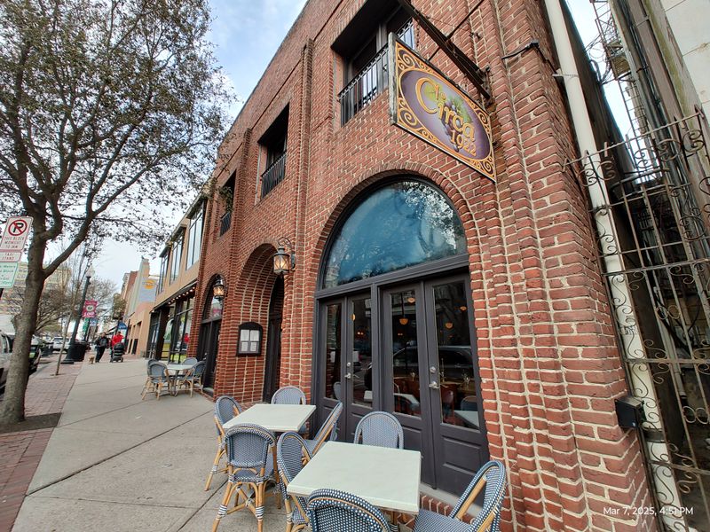 Prix Fixe Value and Smart Pairings