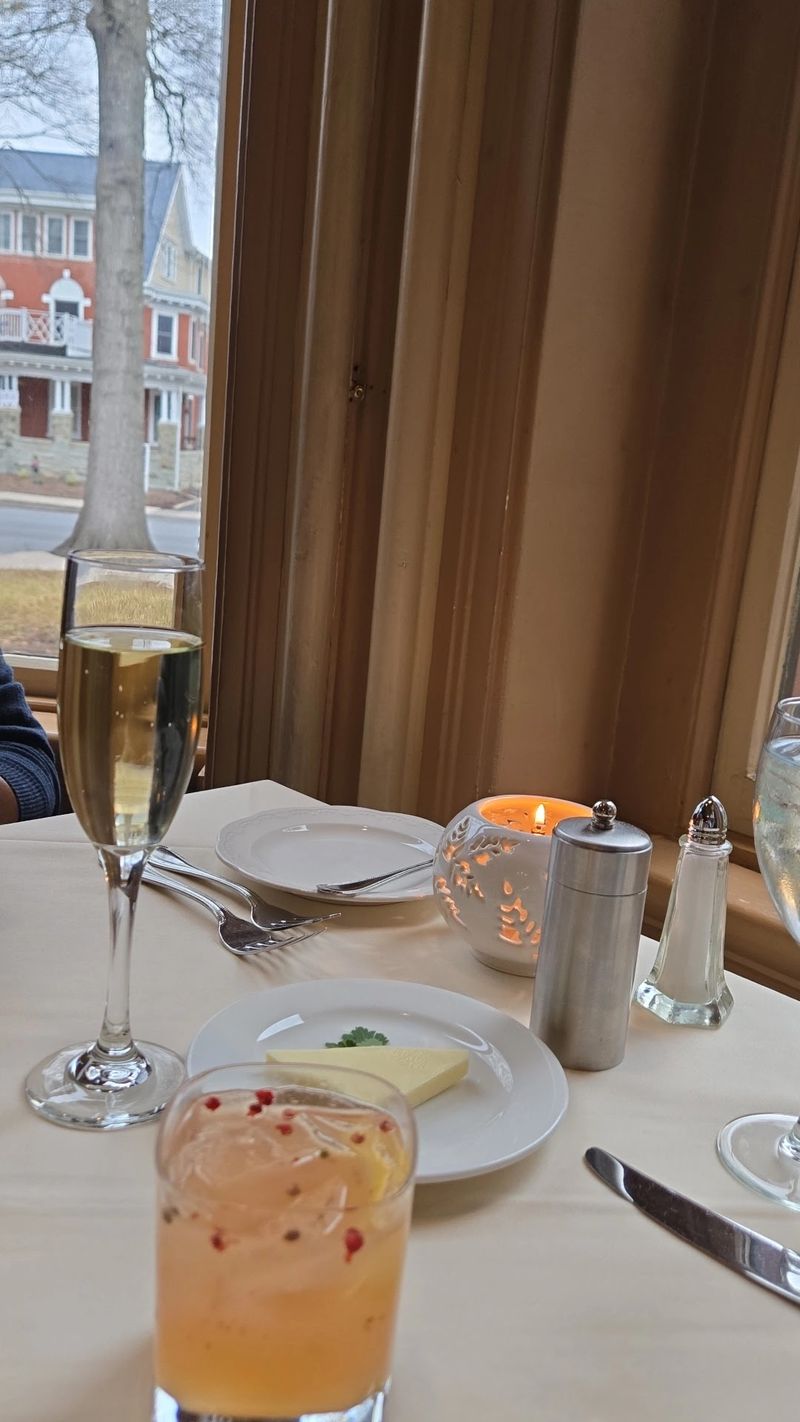 Atmosphere That Calms And Charms