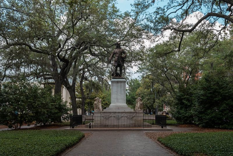 Lose yourself in Savannah's Historic District squares