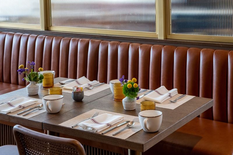 Service That Lifts the Experience