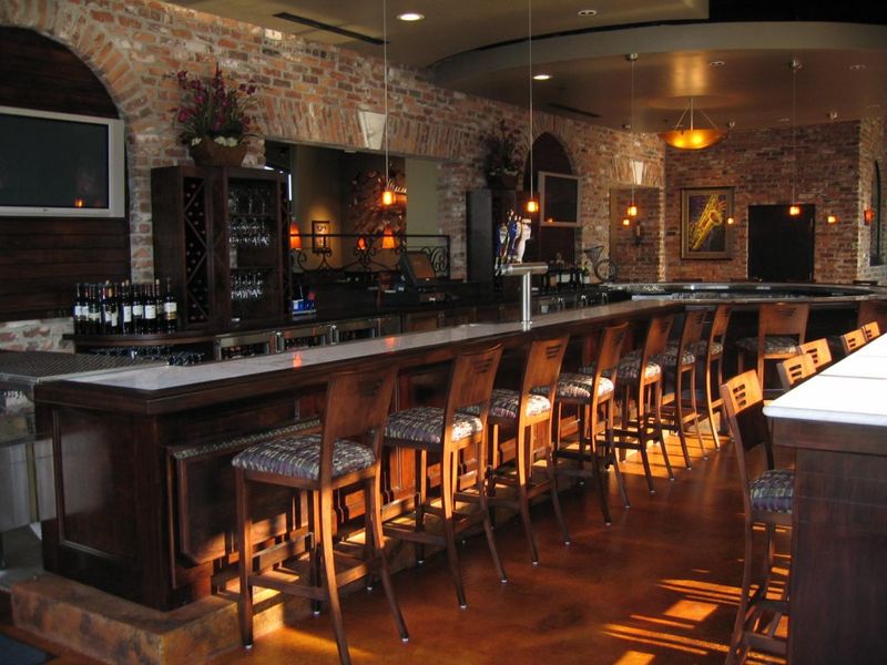 Harry's Seafood Bar & Grille