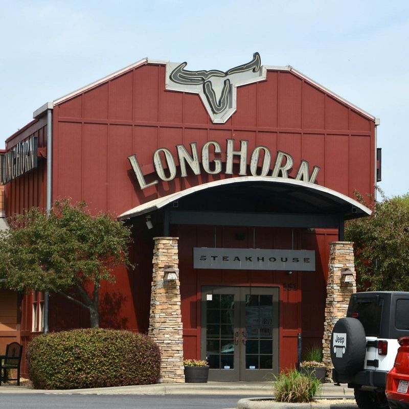 LongHorn Steakhouse, Concord