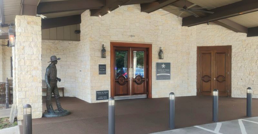 Texas Spot Serving Steaks So Perfect, Locals Say They’re Worth the Drive to Houston