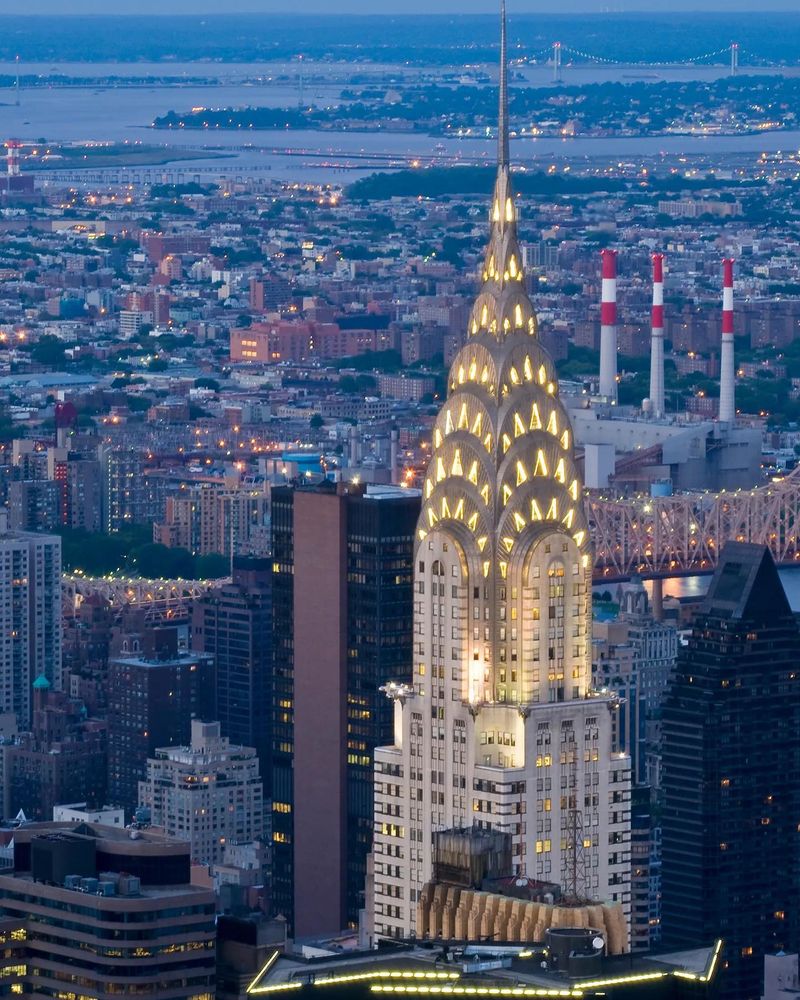 Chrysler Building – New York, NY - 1,043 ft