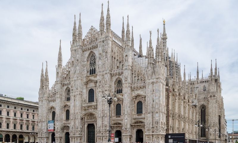 Empire State Building – 103rd Floor VIP Room (New York, NY)