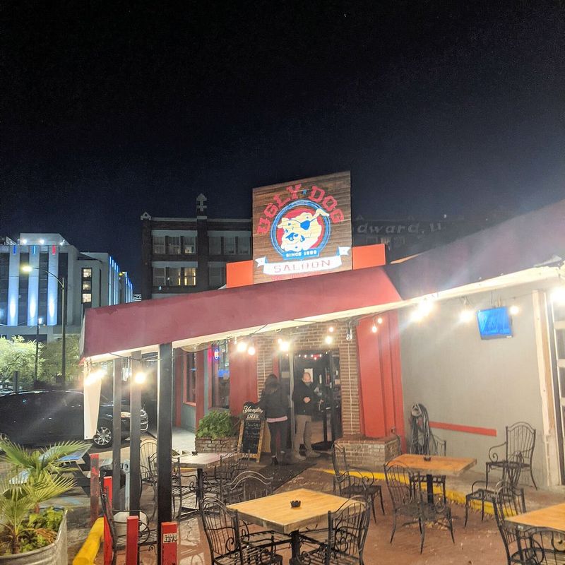 Ugly Dog Saloon & BBQ (Warehouse District)