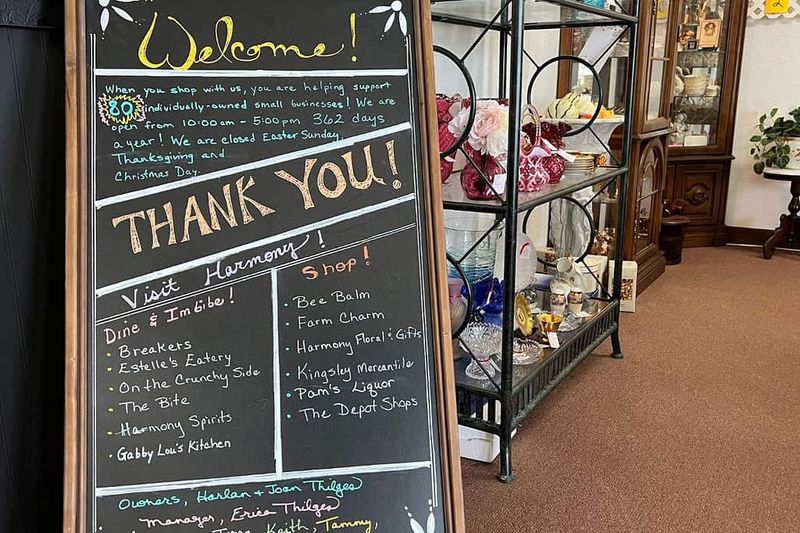 Antiques and Galleries