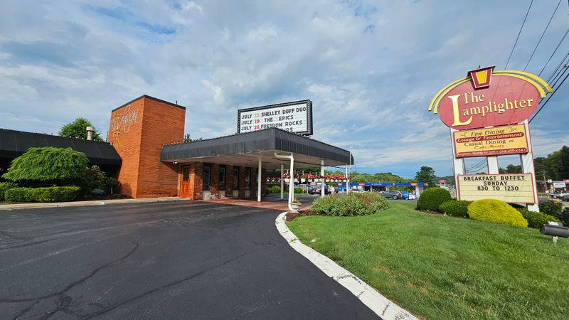 A Hometown Buffet With Heritage