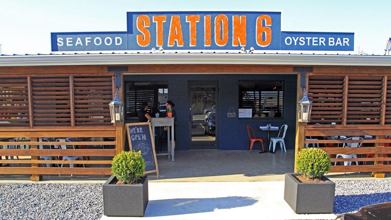 Station 6 (Bucktown)