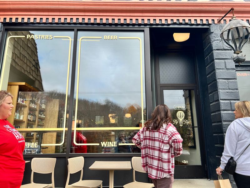 Tip Top Coffee - Thomas