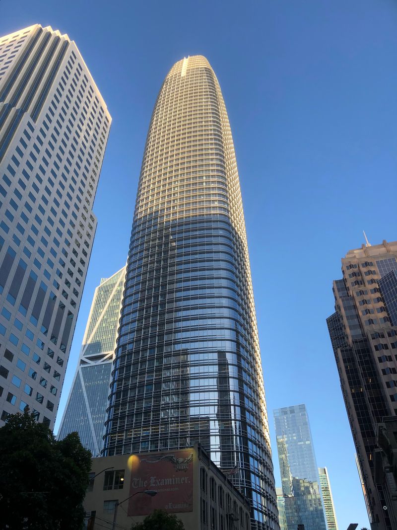 Salesforce Tower – San Francisco, CA - 1,070 ft